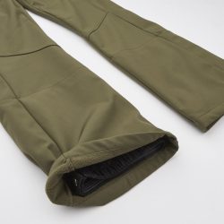 Buksebenet på McKinley Selena Softshell Skibukser til Damer i olivengrøn set fra en vinkel